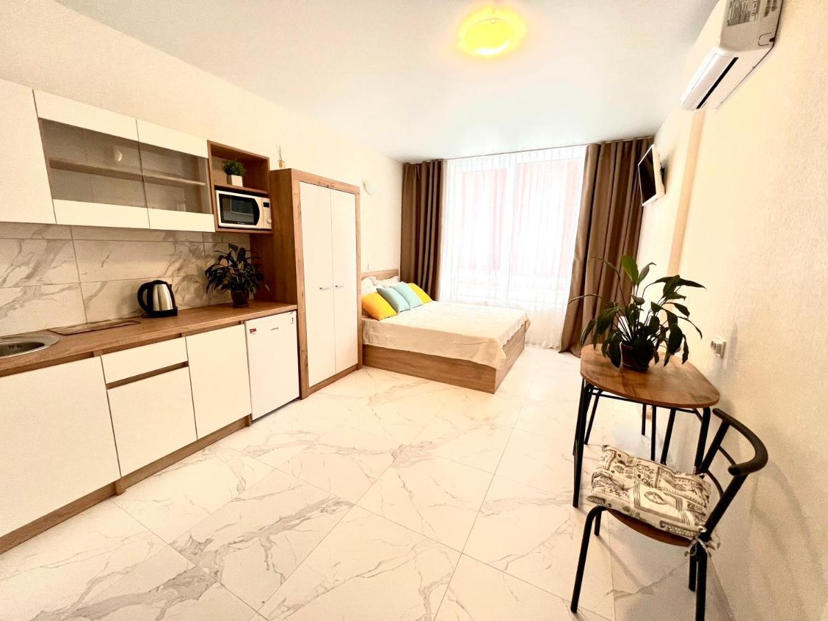 Osapart Hotel In A Complex Semycvit 2 Lviv Bagian luar foto
