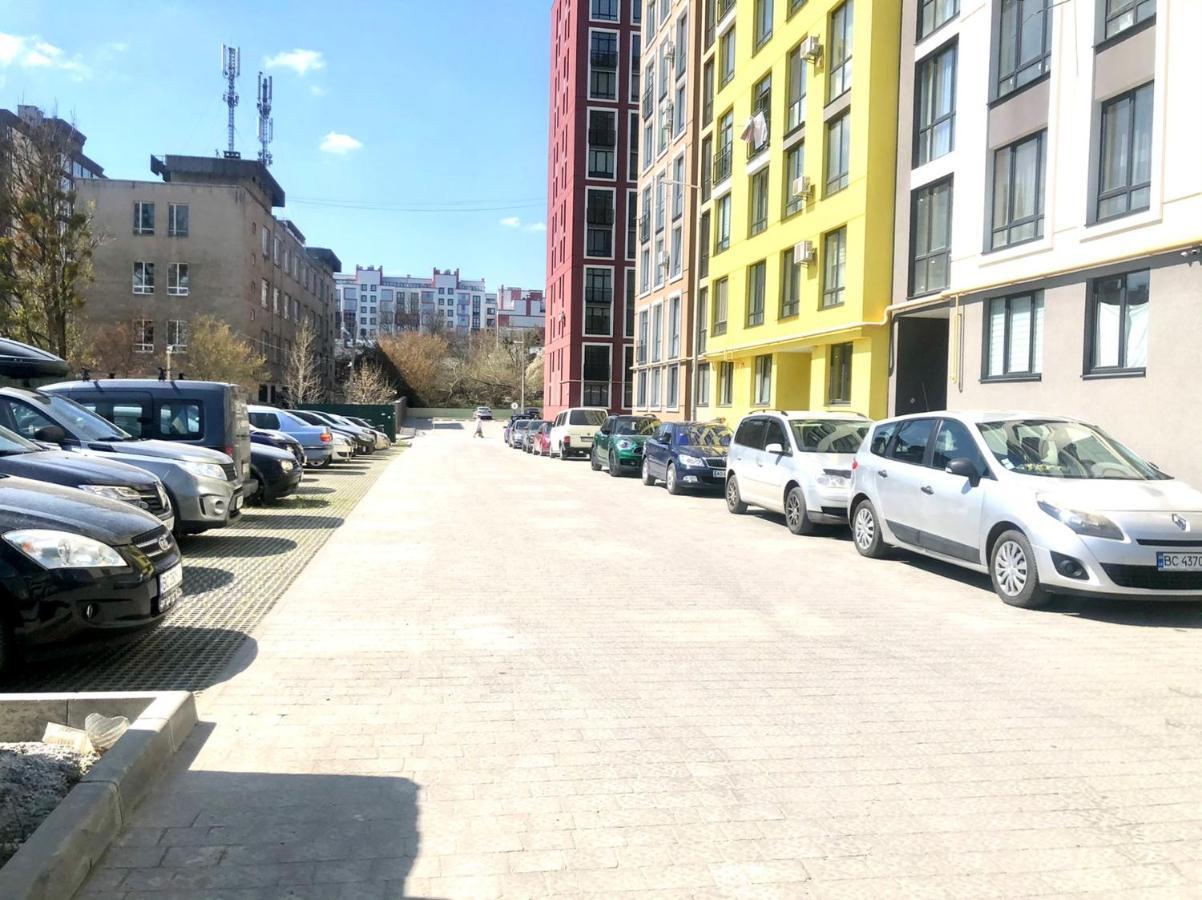 Osapart Hotel In A Complex Semycvit 2 Lviv Bagian luar foto