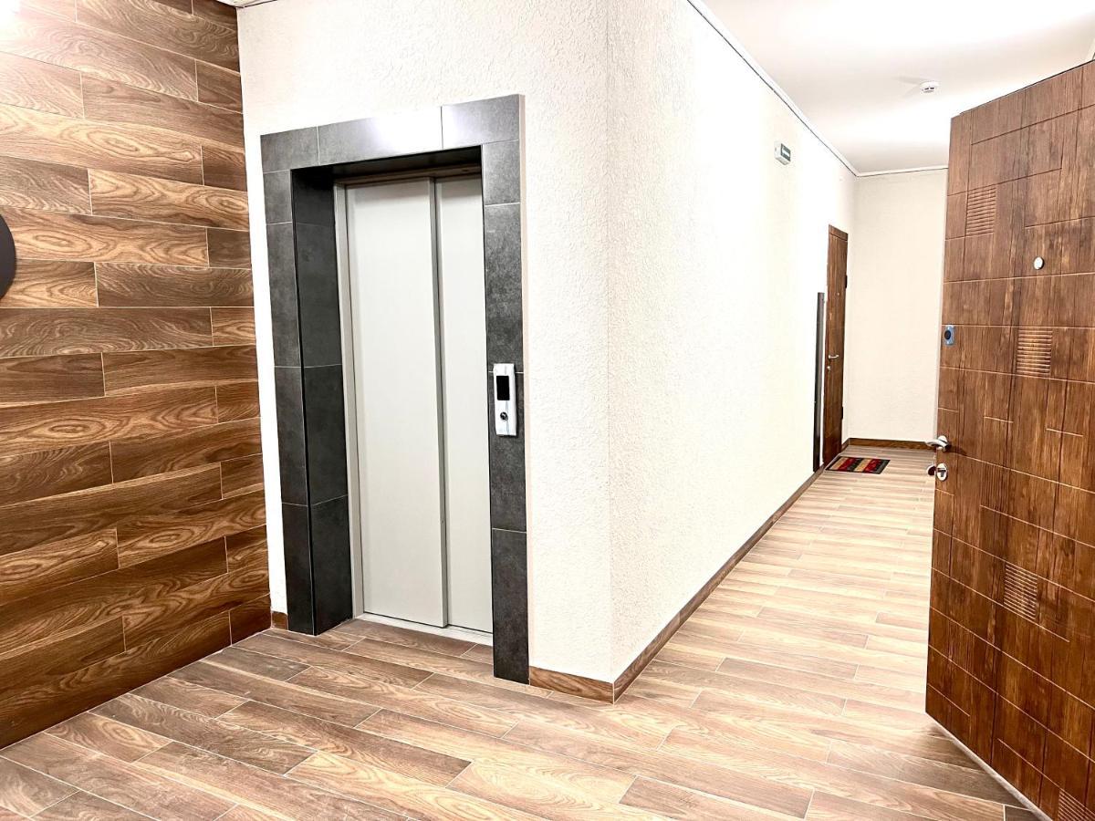 Osapart Hotel In A Complex Semycvit 2 Lviv Bagian luar foto