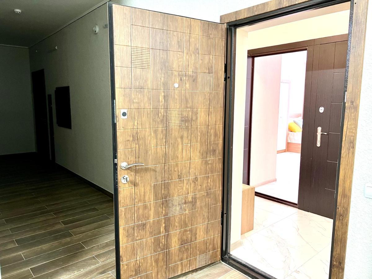 Osapart Hotel In A Complex Semycvit 2 Lviv Bagian luar foto
