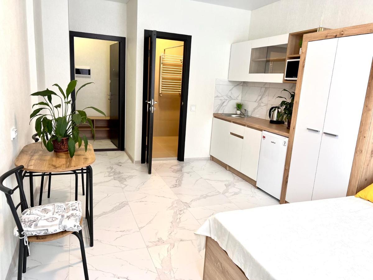 Osapart Hotel In A Complex Semycvit 2 Lviv Bagian luar foto