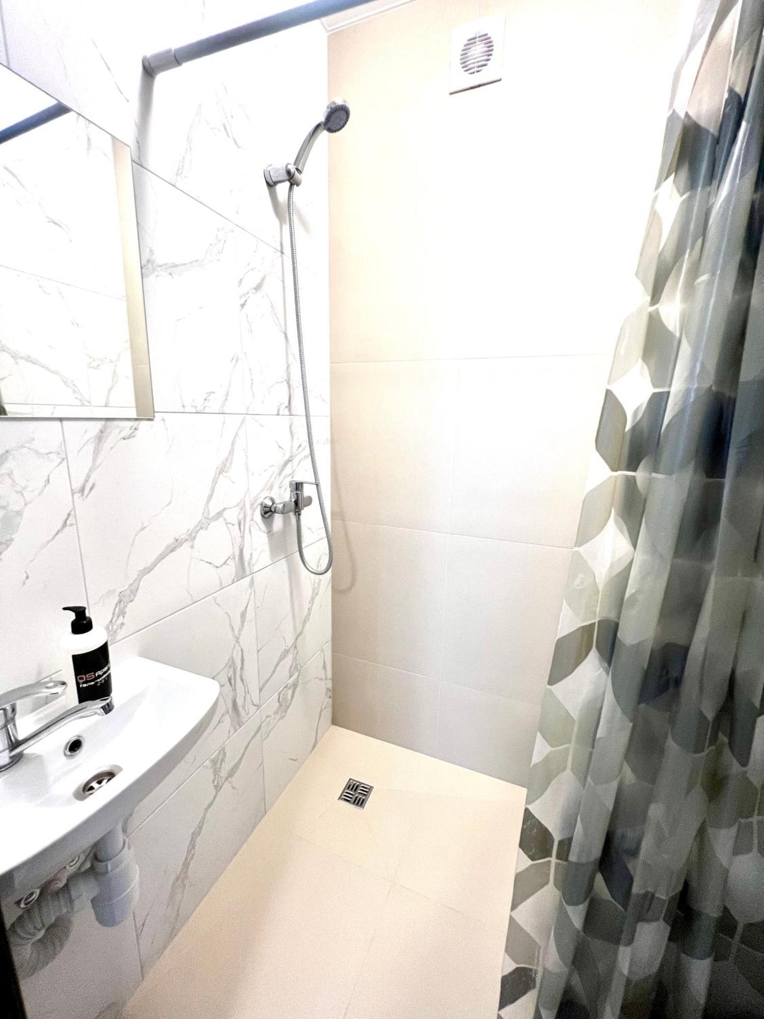 Osapart Hotel In A Complex Semycvit 2 Lviv Bagian luar foto
