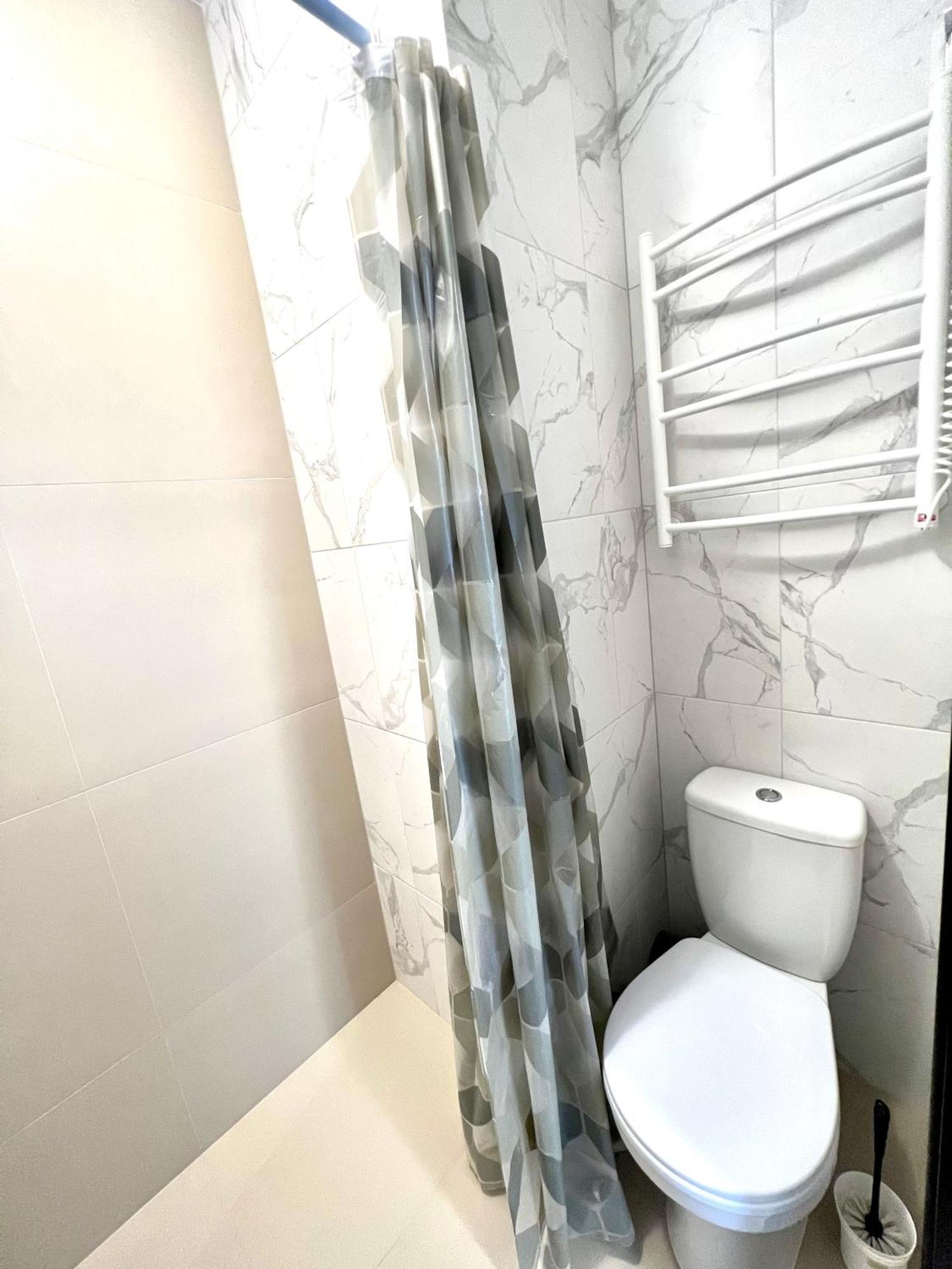 Osapart Hotel In A Complex Semycvit 2 Lviv Bagian luar foto