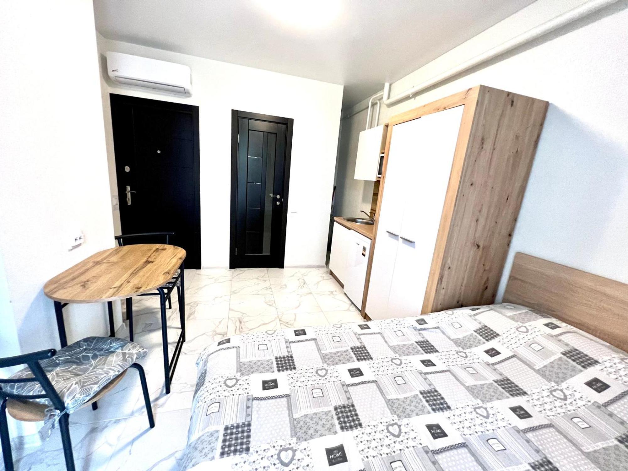 Osapart Hotel In A Complex Semycvit 2 Lviv Bagian luar foto
