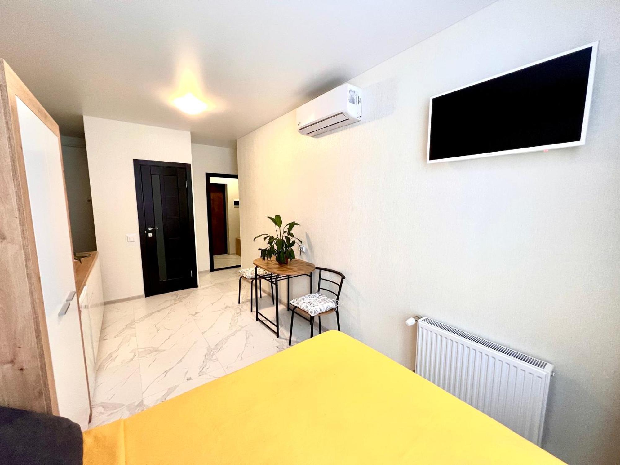 Osapart Hotel In A Complex Semycvit 2 Lviv Bagian luar foto