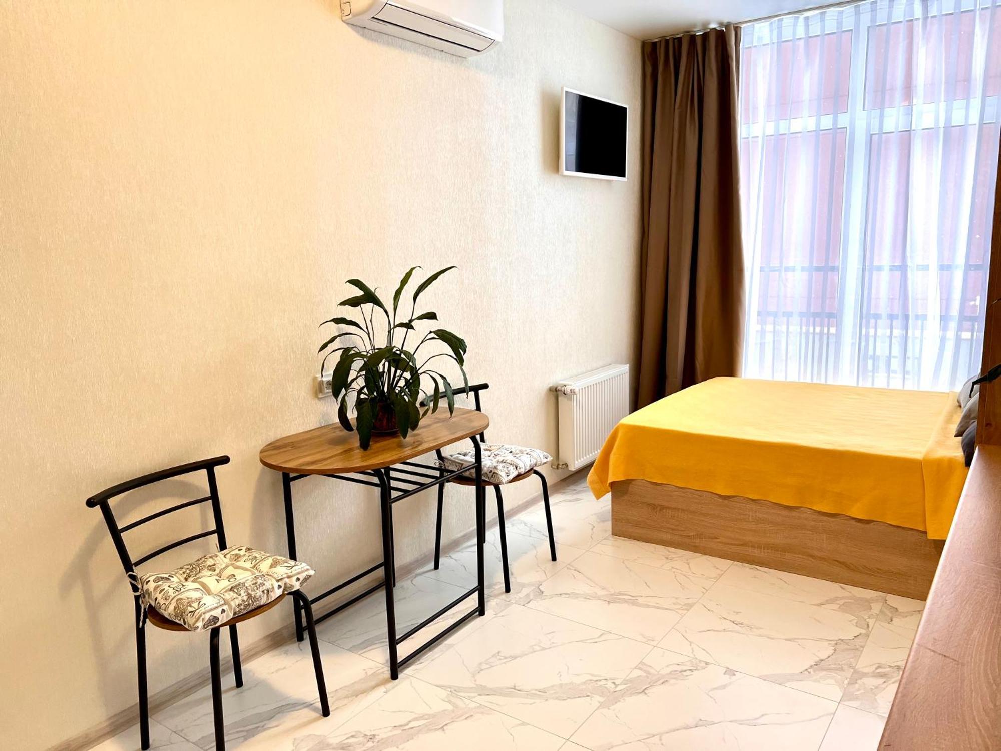 Osapart Hotel In A Complex Semycvit 2 Lviv Bagian luar foto